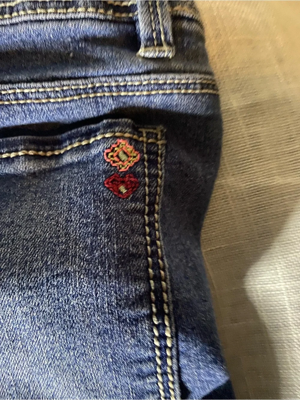 Squeeze Dark Blue Cropped Embroidered Jeans